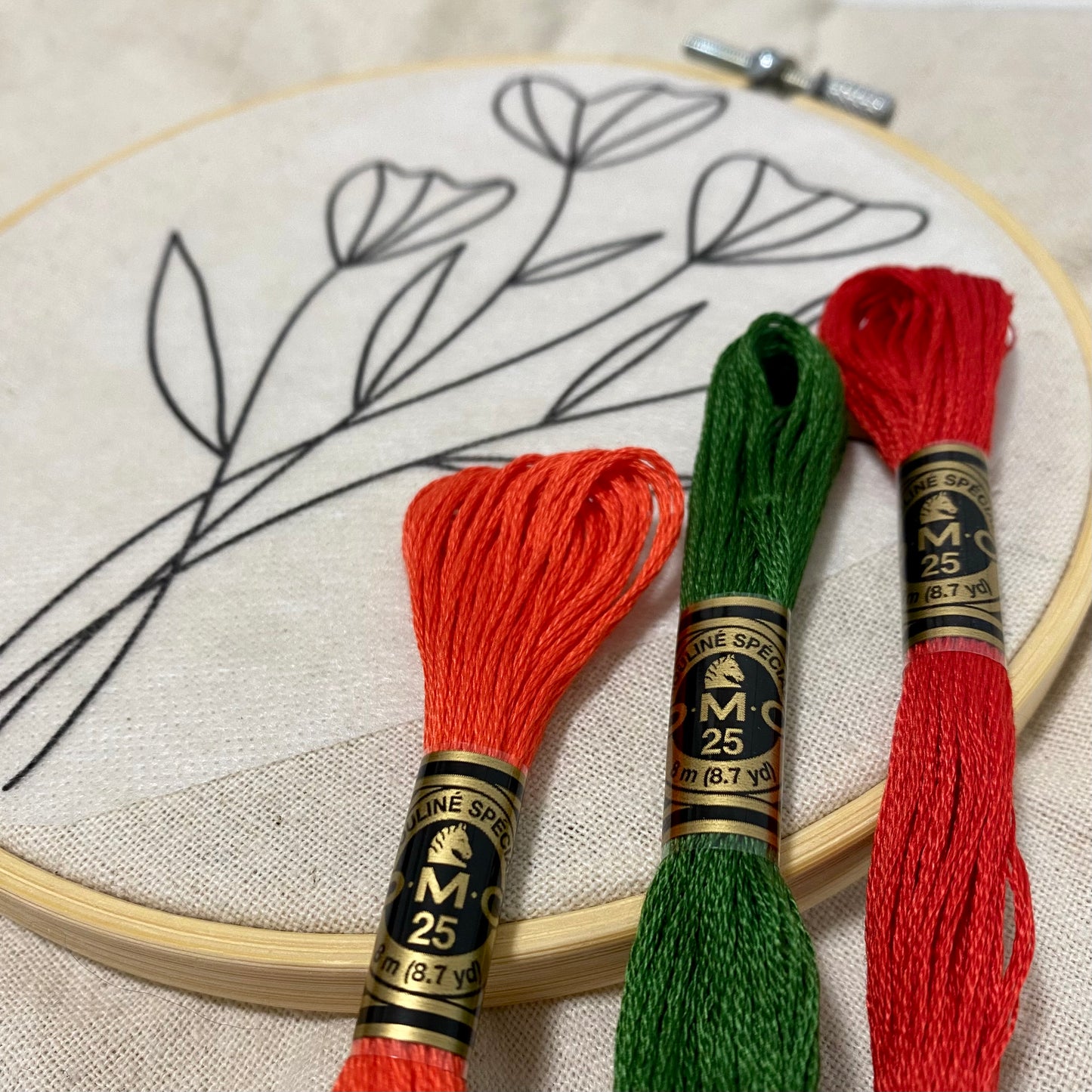 KIT Adhesivo de Bordado + Hilo - Varios diseños