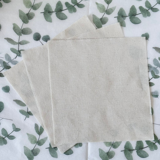 Telas de algodón preparadas para bordado a mano en color natural. Cortadas para bastidores de 15cm / 6 pulgadas